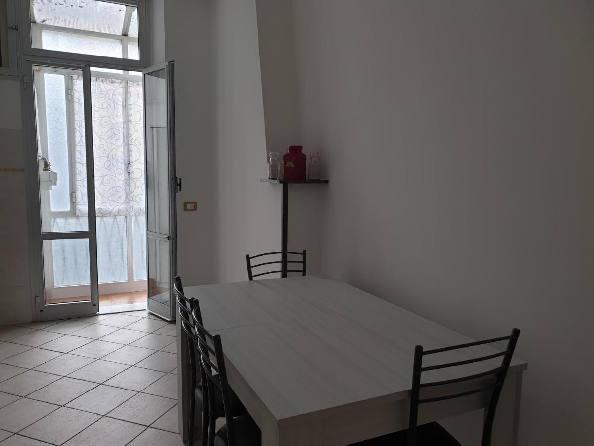 Casa Fiorella Savona Bagian luar foto